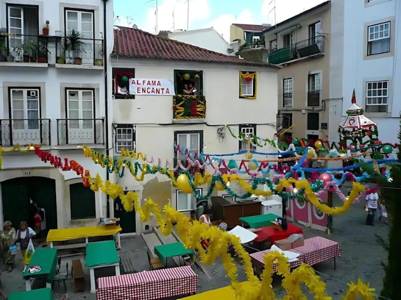 Alfama, The Heart Of Fado - Minutes From Tram 28 Apartment *