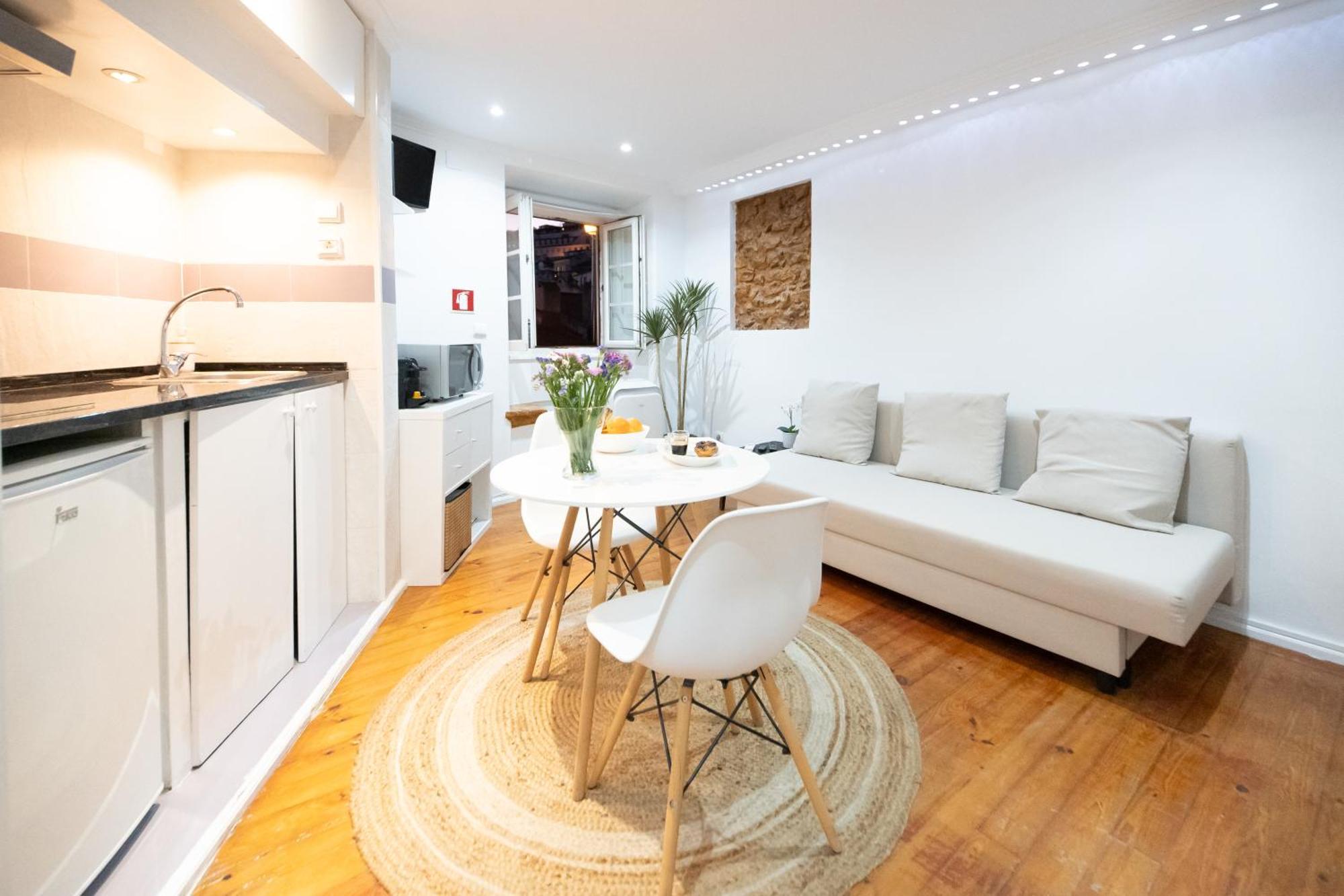 Apartment Alfama, The Heart Of Fado - Minutes From Tram 28 Lisbon