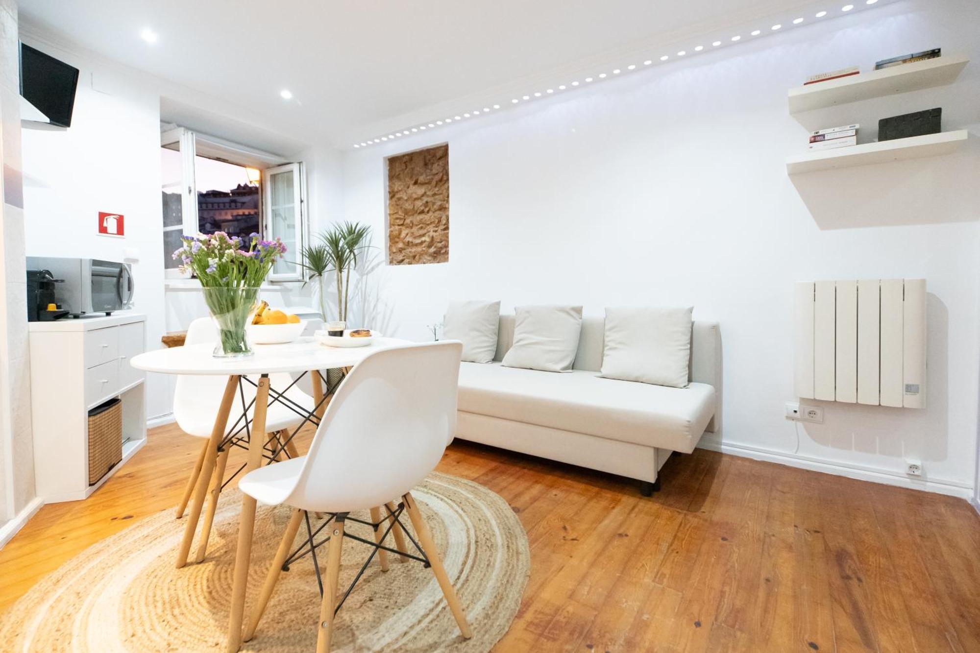 Alfama, The Heart Of Fado - Minutes From Tram 28 Apartment Lisbon
