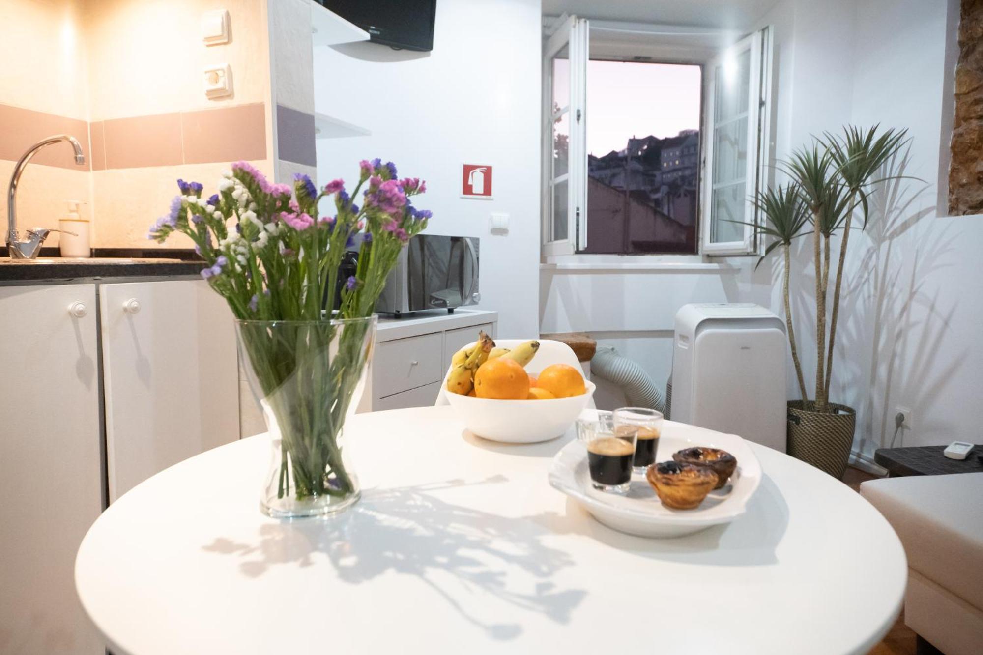 Apartment Alfama, The Heart Of Fado - Minutes From Tram 28 *